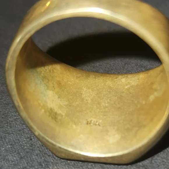 18k yellow hold man's ring size 11